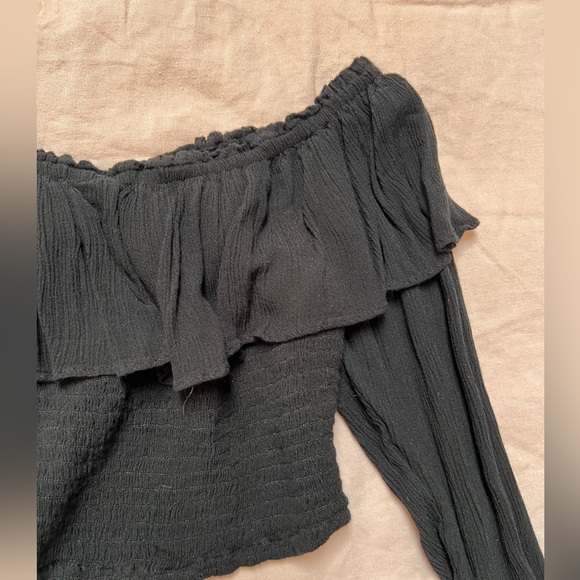 Urban Outfitters Kimchi Blue Black Kimora Smocked Crop Top. Size S - Picture 6 of 11